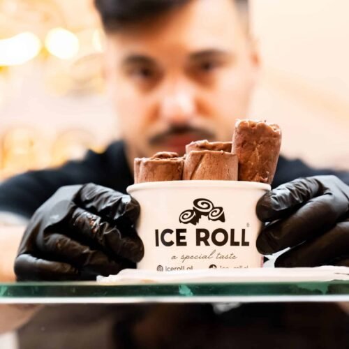 Ice Roll Albania - fresh ice creams, crepes, waffles, pancakes, coffee, lounge are with music in Saranda & Ksamil